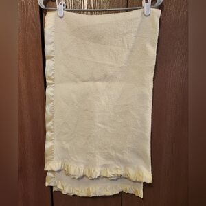 Vtg Riegel Cares Solid Yellow Cotton Silky Trim Baby Crib Blanket USA 29" x 50"